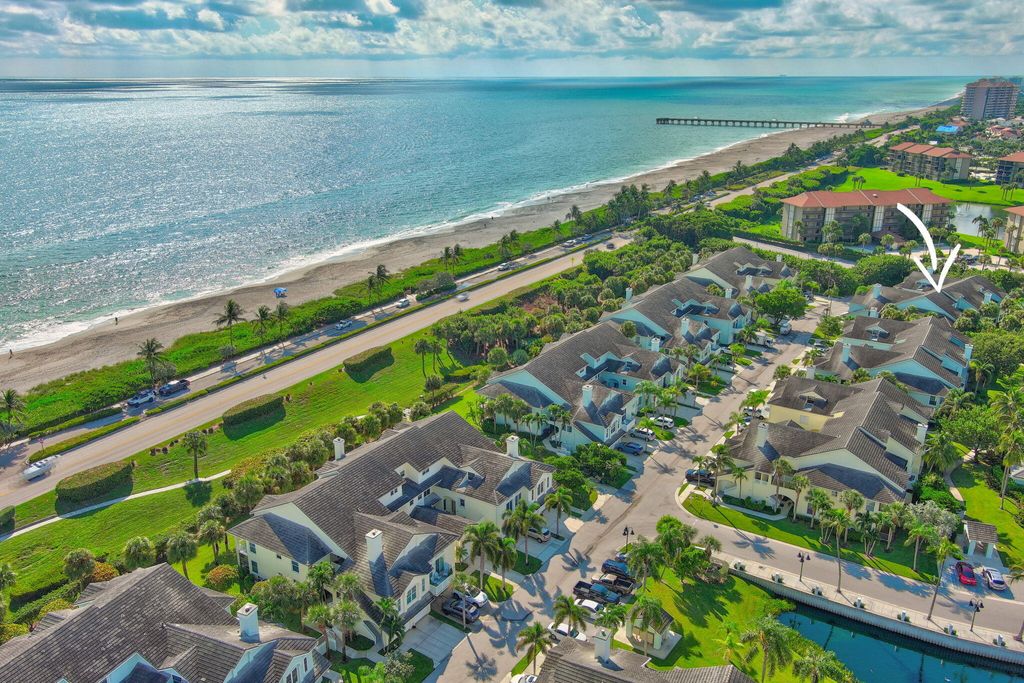 Photo of 1306 Mainsail Circle, Jupiter, FL 33477 (MLS # R11167249)