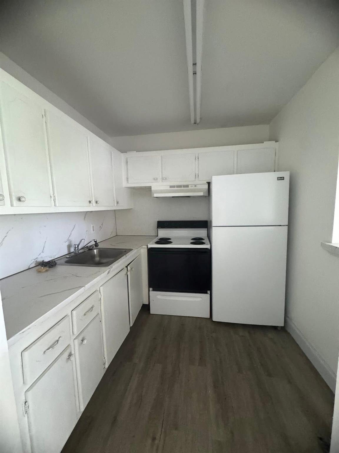 Century Village / CAMBRID - Residential Lease