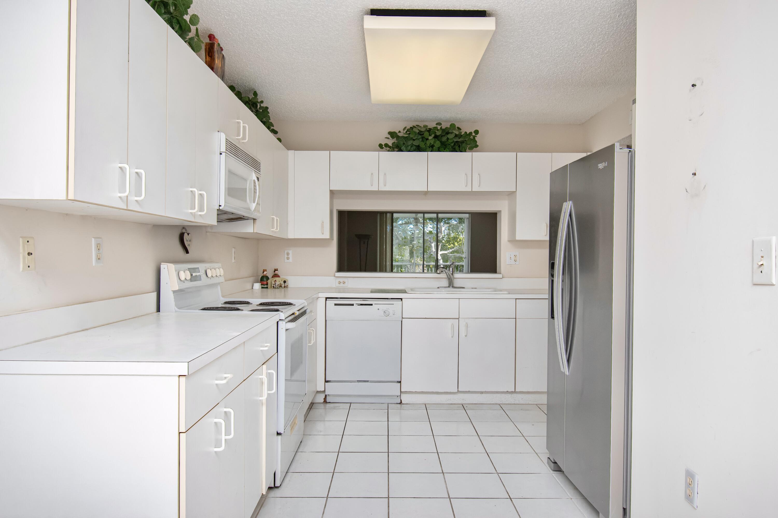 FAIRWAY CLUB CONDO - Residential