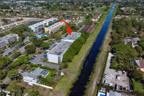 Tiny photo for 4734 Lucerne Lakes Boulevard E #301, Lake Worth, FL 33467 (MLS # B26007760)