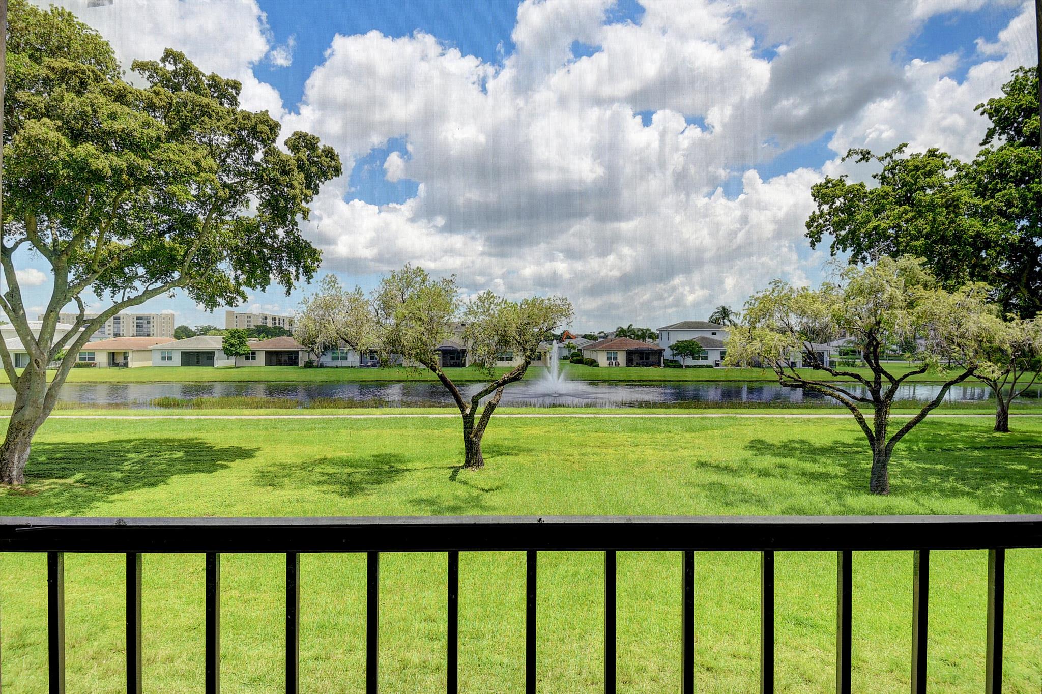 VILLAGES OF ORIOLE DEAUVILLE CONDO - Residential