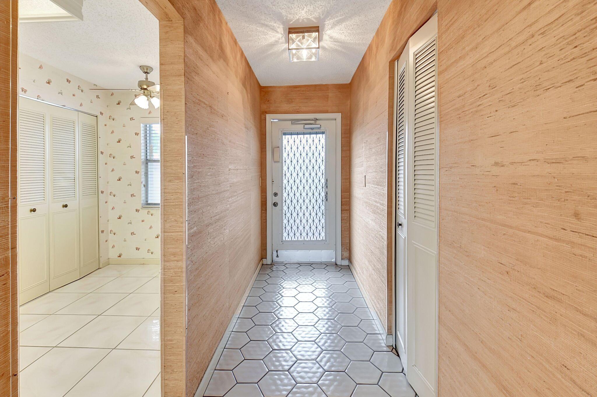 VILLAGES OF ORIOLE DEAUVILLE CONDO - Residential