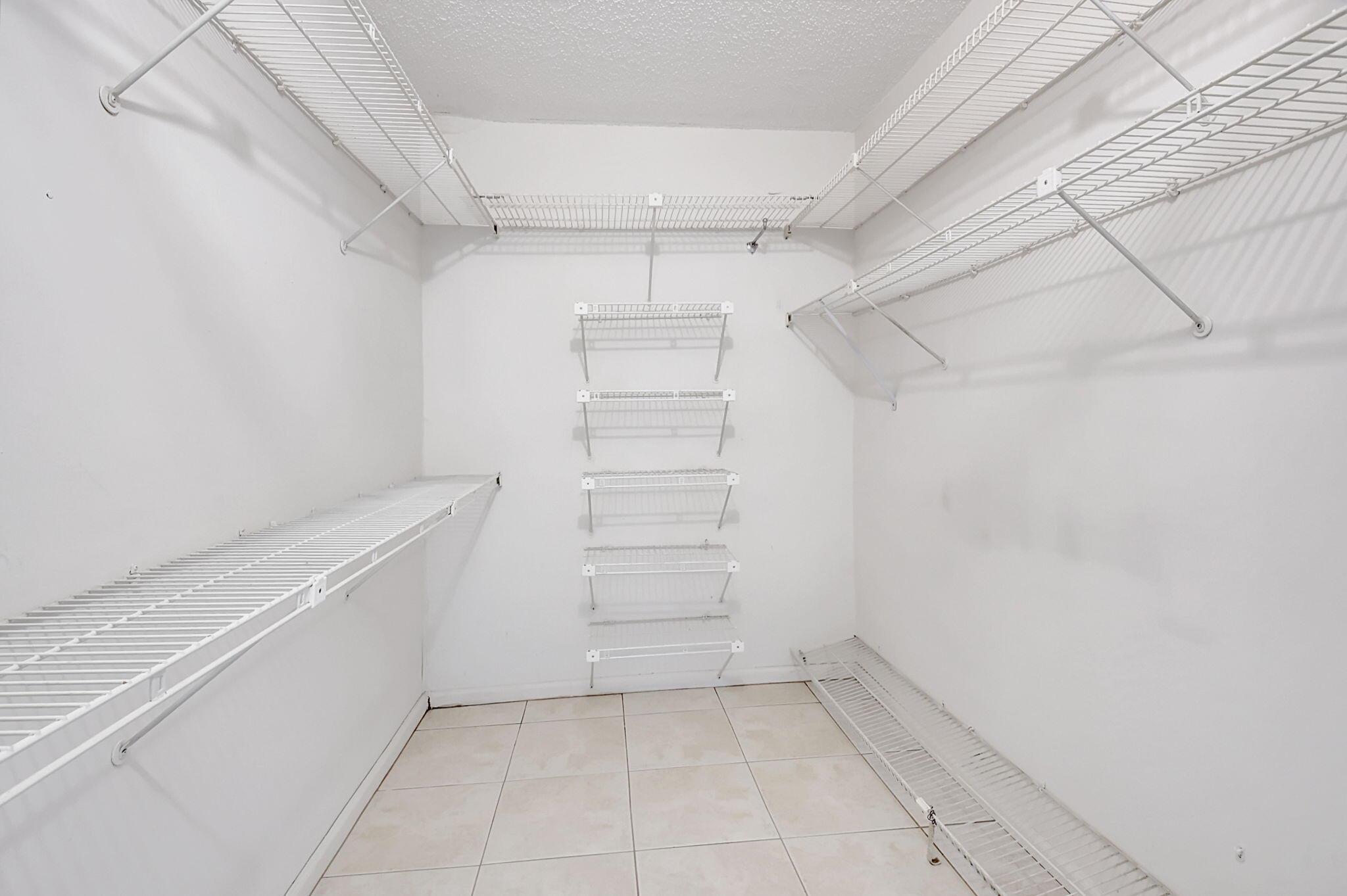 VILLAGES OF ORIOLE DEAUVILLE CONDO - Residential