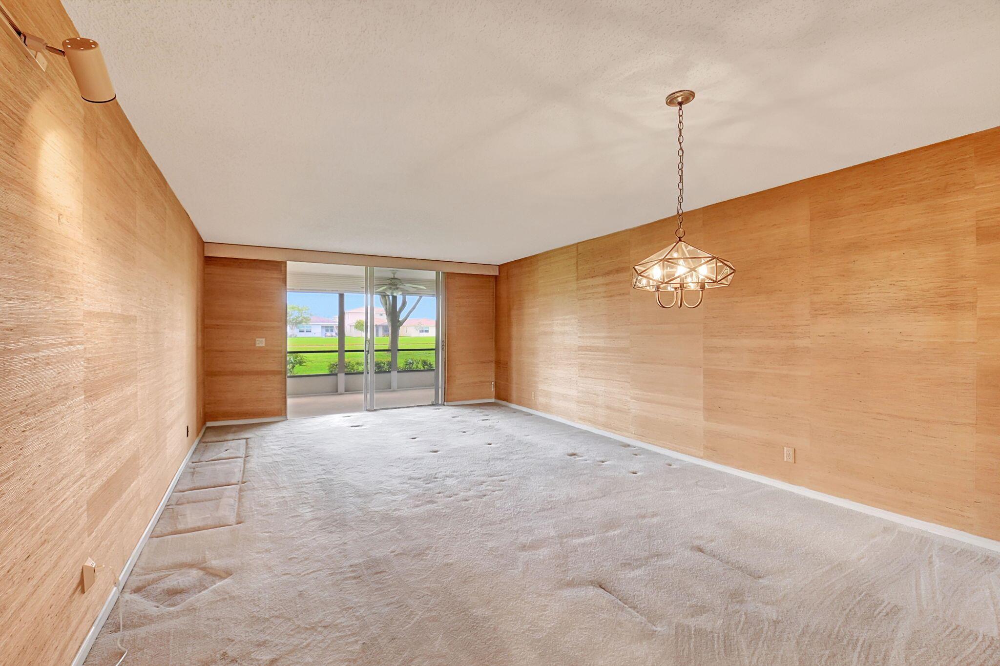 VILLAGES OF ORIOLE DEAUVILLE CONDO - Residential