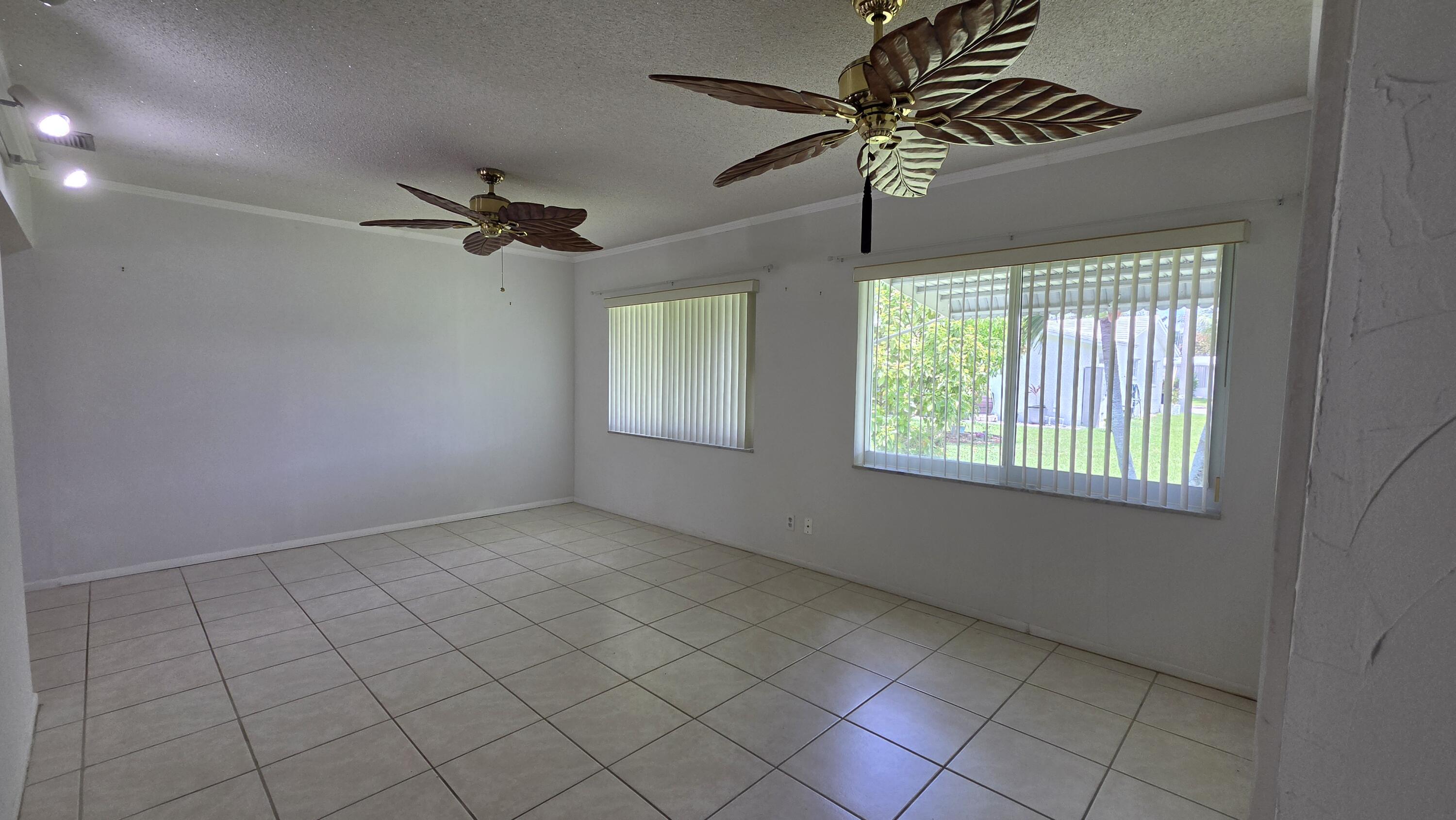MAINLANDS OF TAMARAC LAKES - Residential Lease
