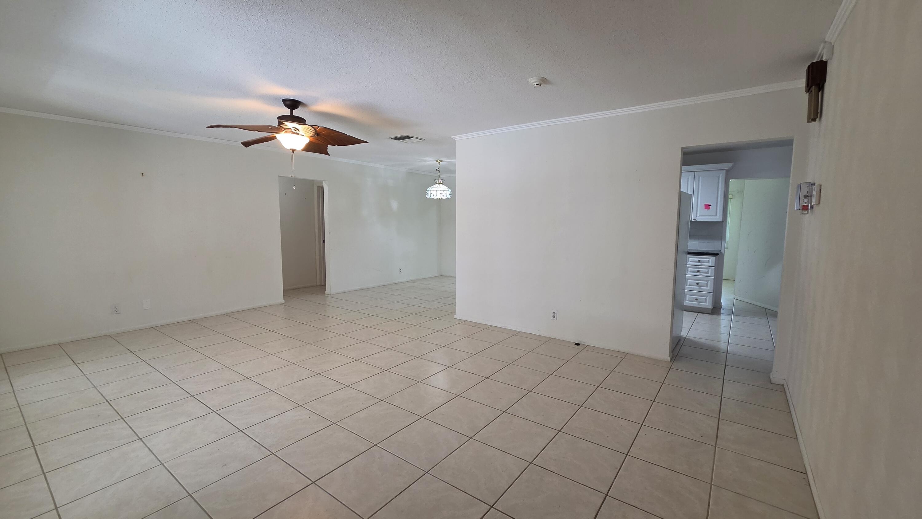MAINLANDS OF TAMARAC LAKES - Residential Lease