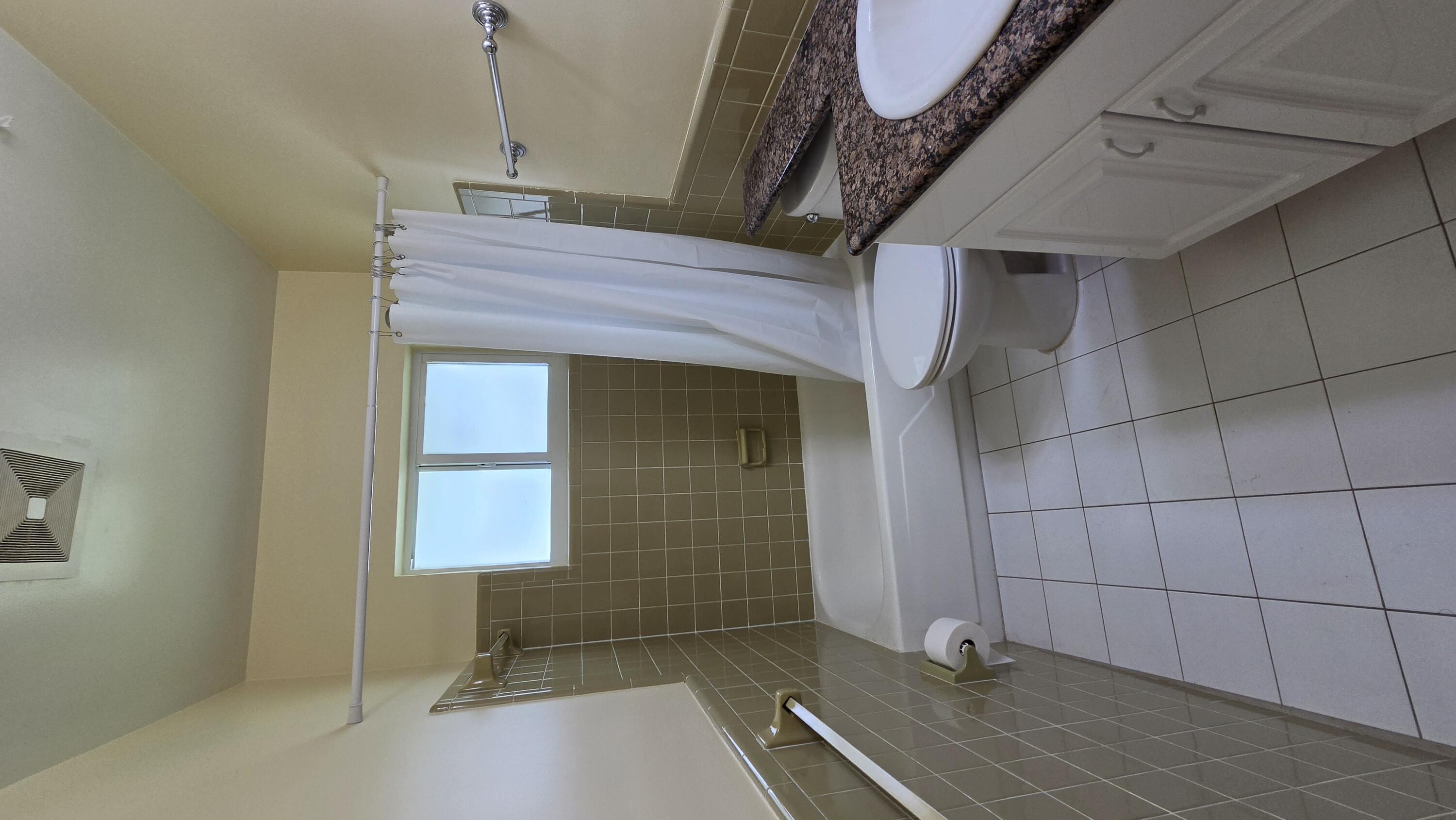 MAINLANDS OF TAMARAC LAKES - Residential Lease