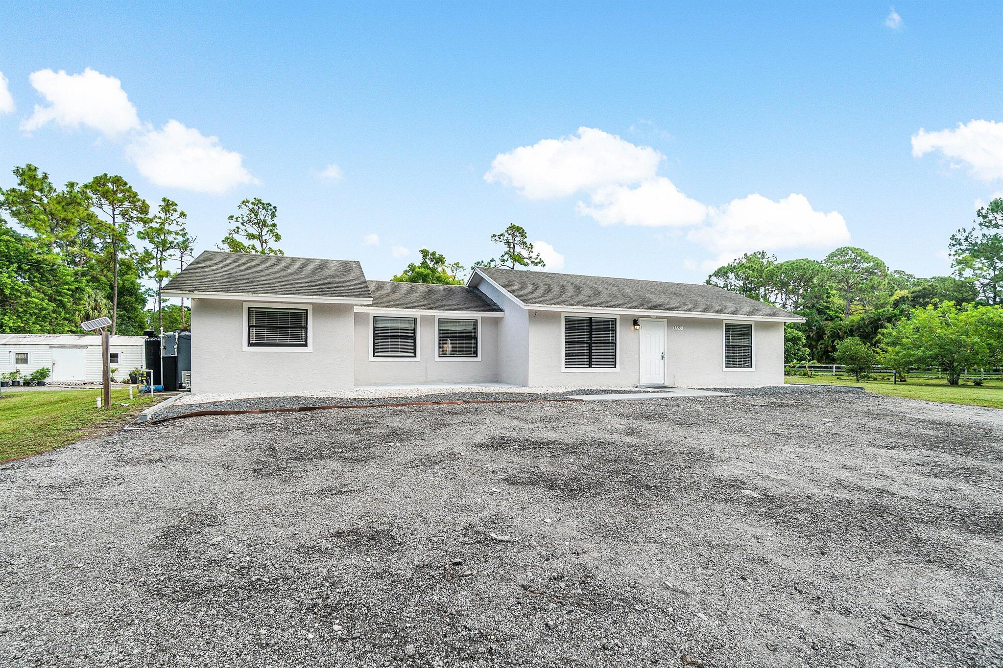 12275 N 56th Place N