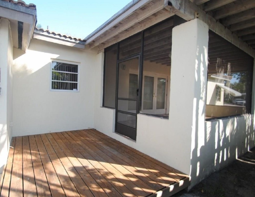 Hollywood Lakes Sec 1-32 - Residential Lease