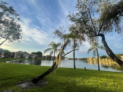 Condominium in Margate FL 6231 Coral Lake Dr Dr 7.jpg