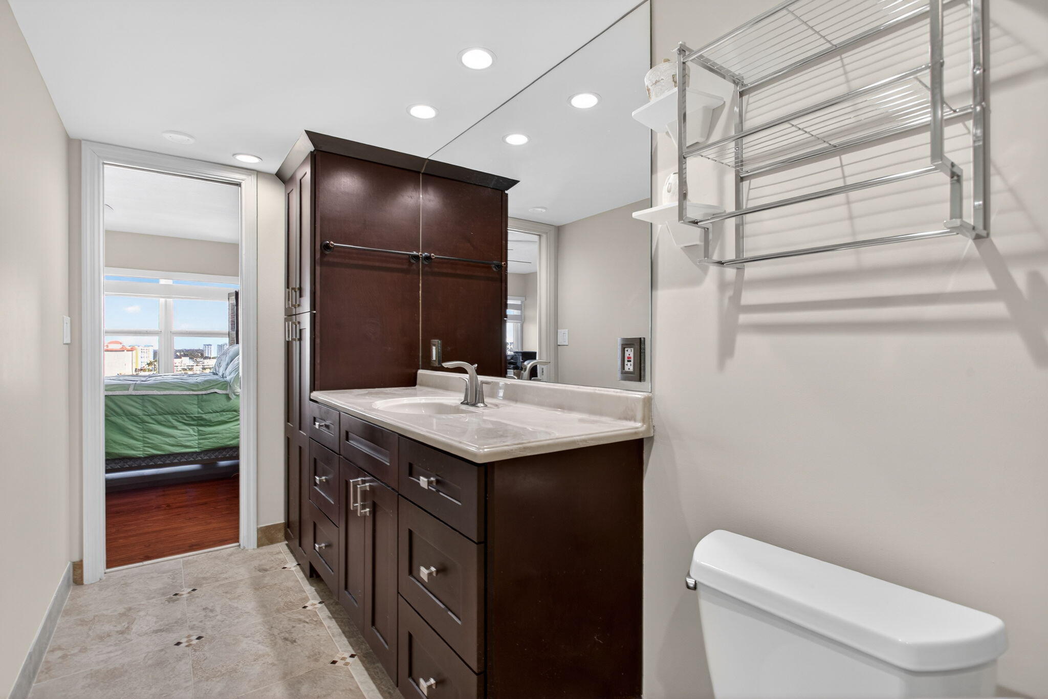 PARLIAMENT HOUSE CONDO - Residential