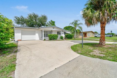 A home in Port St Lucie