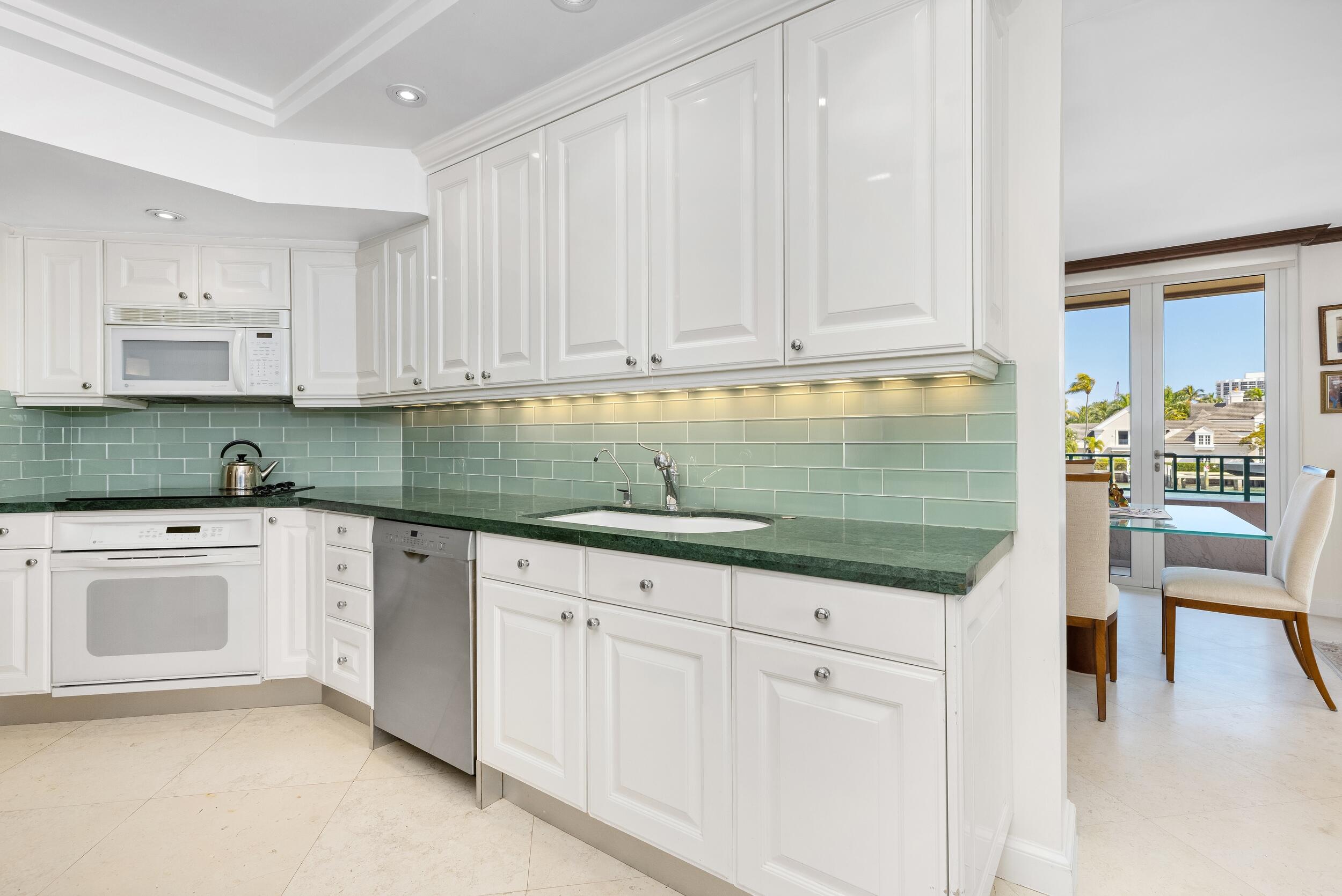 MIZNER COURT CONDO - Residential