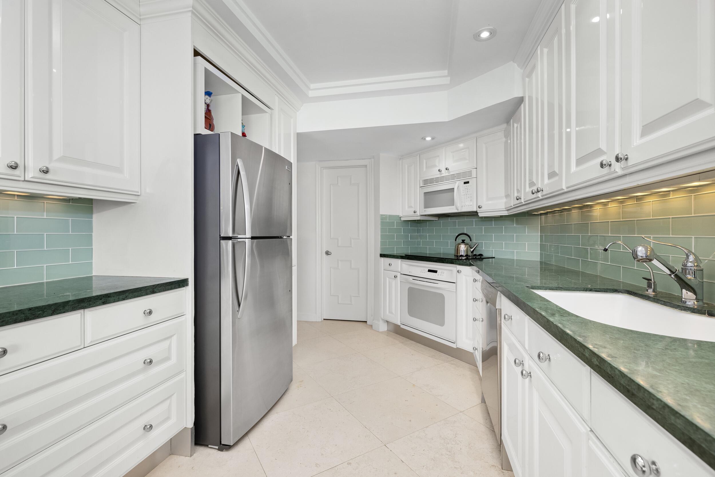 MIZNER COURT CONDO - Residential