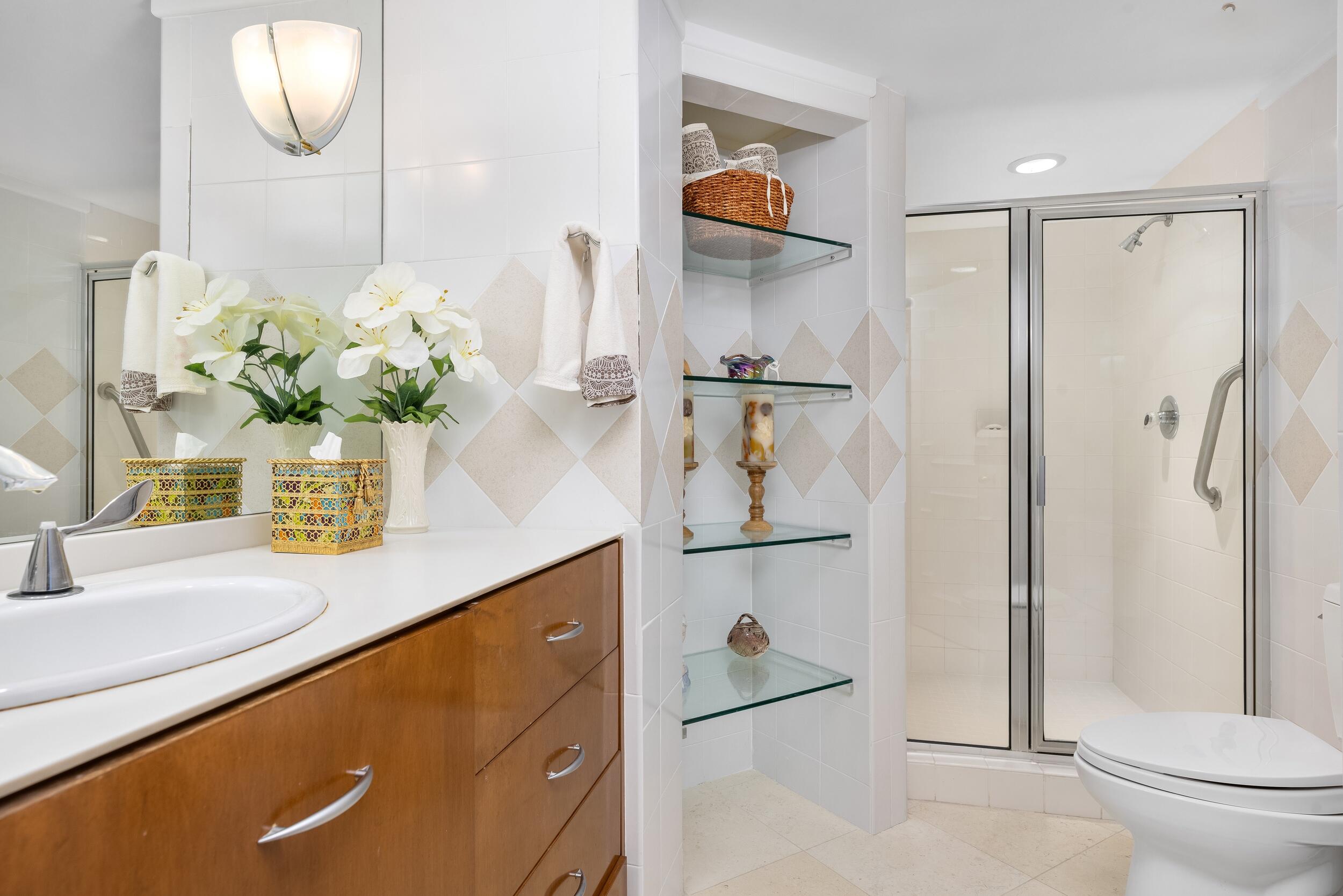 MIZNER COURT CONDO - Residential