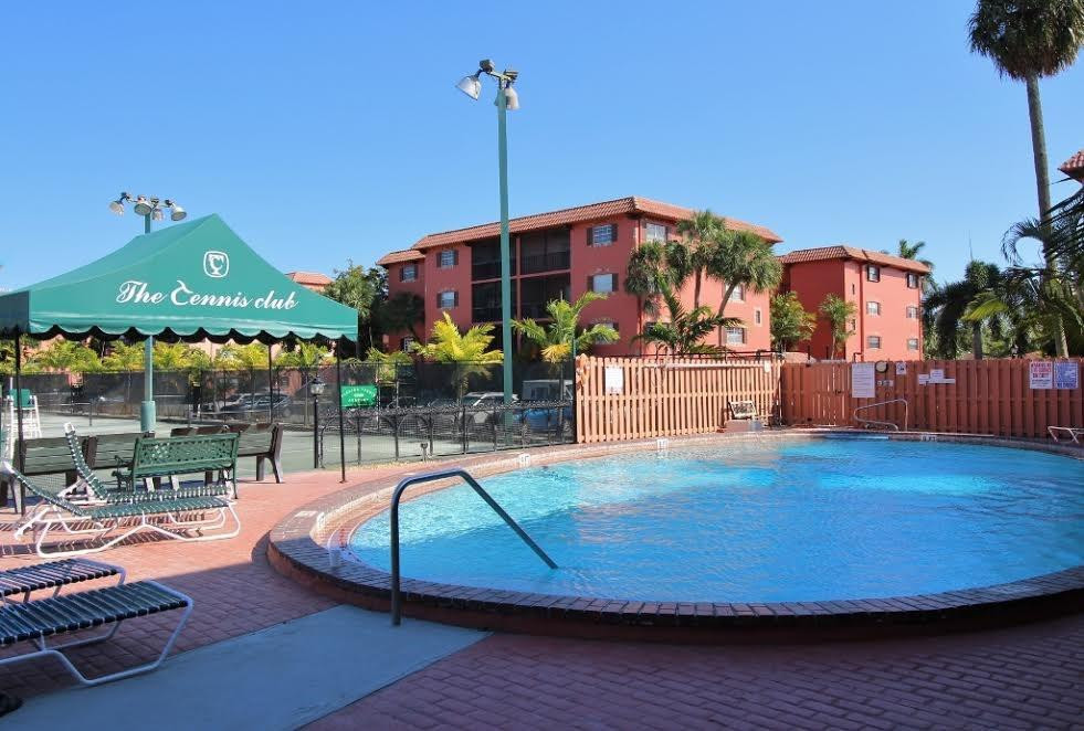Lauderdale Tennis Club - Residential