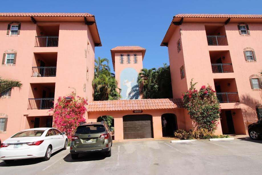 Lauderdale Tennis Club - Residential