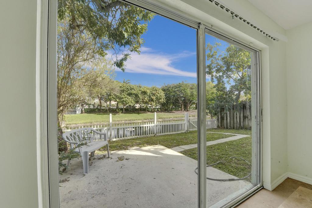 CORAL BAY REPLAT SECTION ONE - Residential Lease