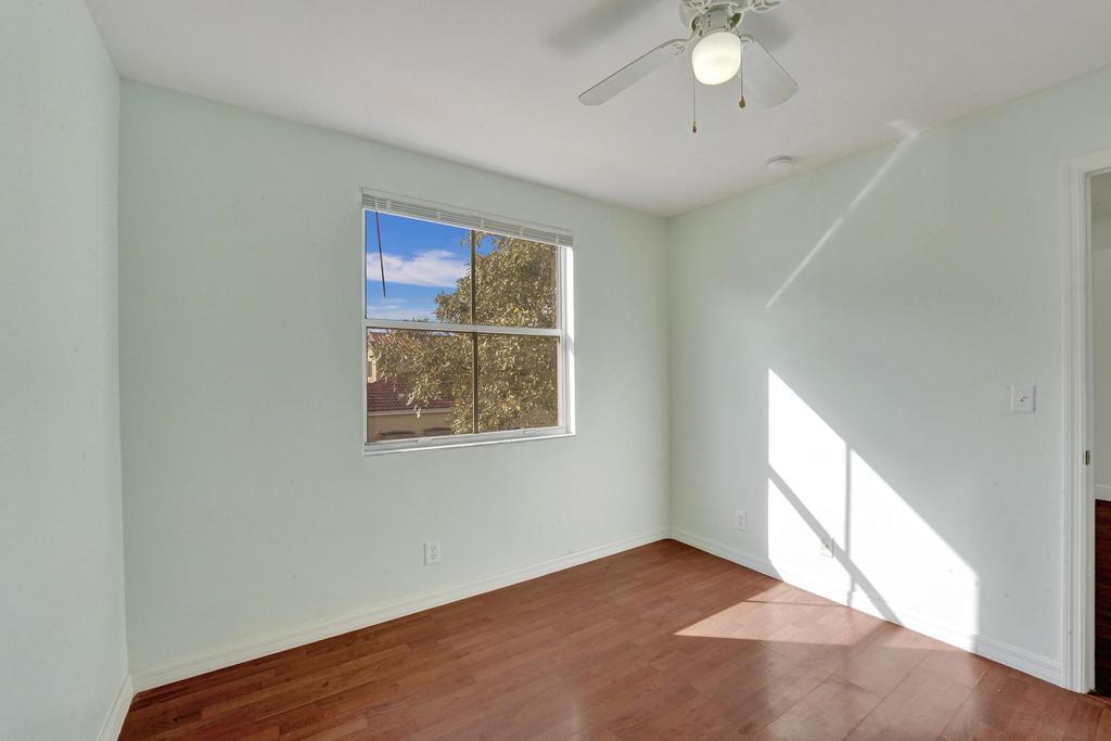 CORAL BAY REPLAT SECTION ONE - Residential Lease