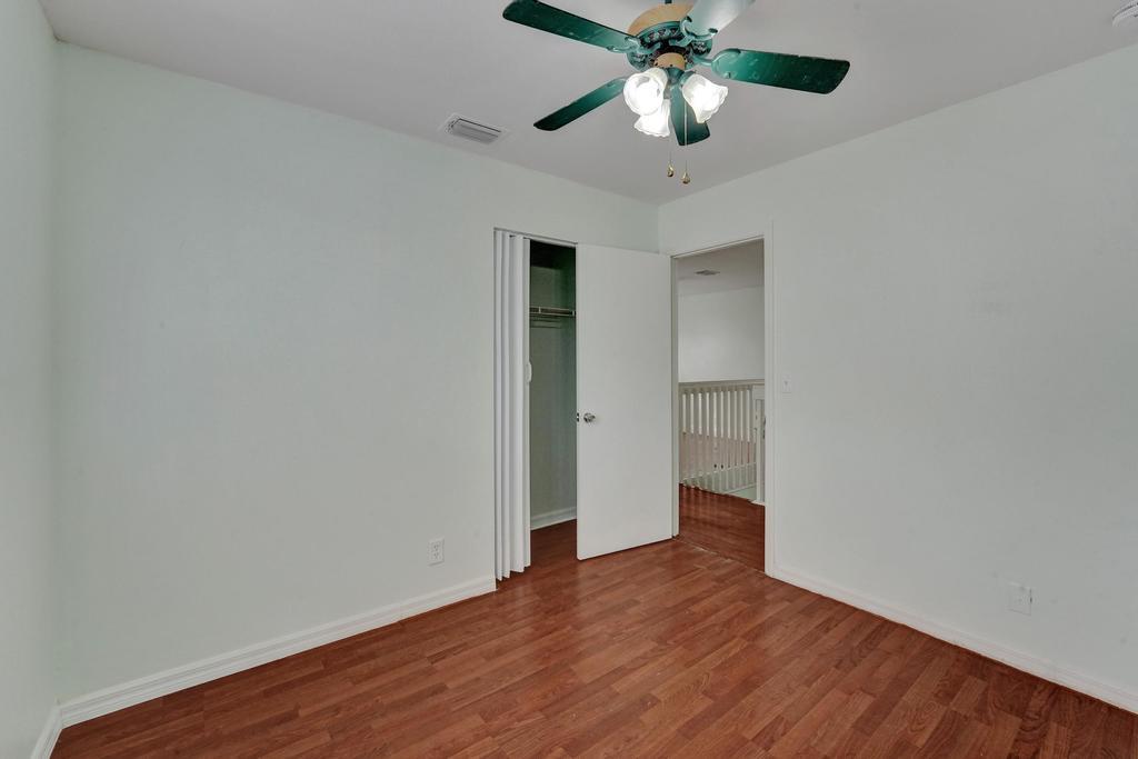 CORAL BAY REPLAT SECTION ONE - Residential Lease