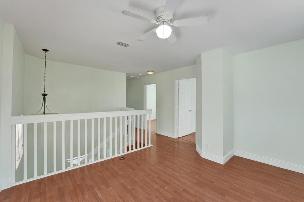 CORAL BAY REPLAT SECTION ONE - Residential Lease