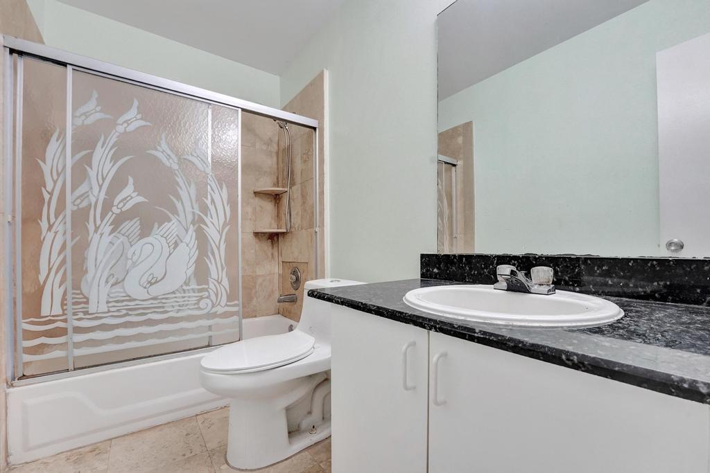 CORAL BAY REPLAT SECTION ONE - Residential Lease