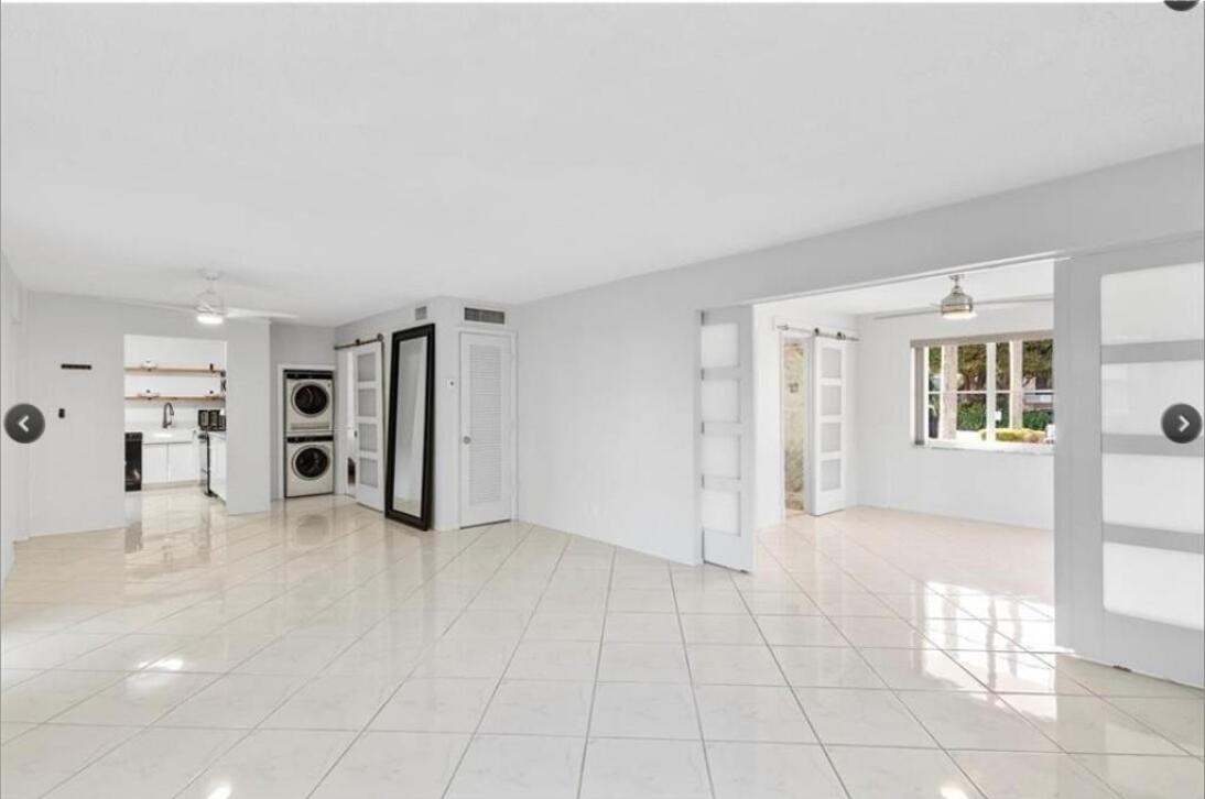 HILLSBORO WINDSOR CONDOMINIUM - Residential