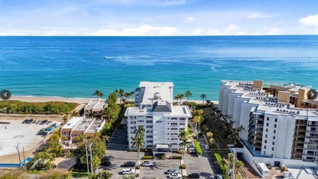 HILLSBORO WINDSOR CONDOMINIUM - Residential