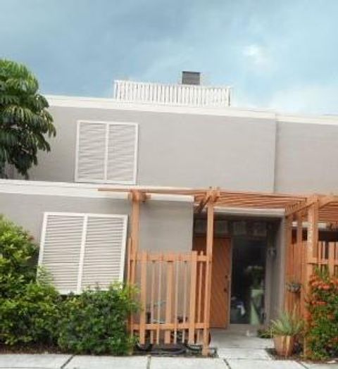 11245 NW 14th Ct Pembroke Pines FL 33026