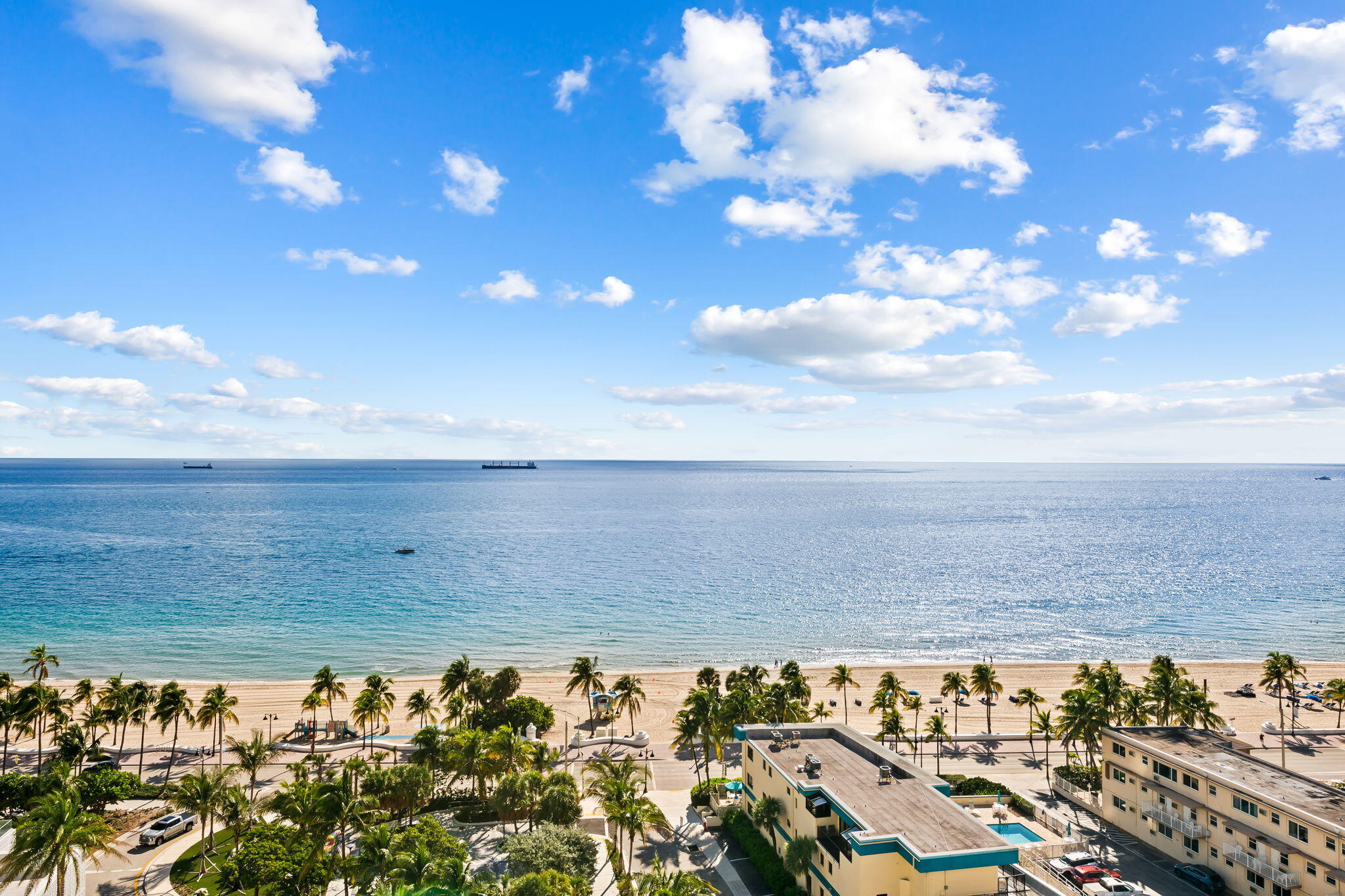 153 N Seabreeze Boulevard 1102