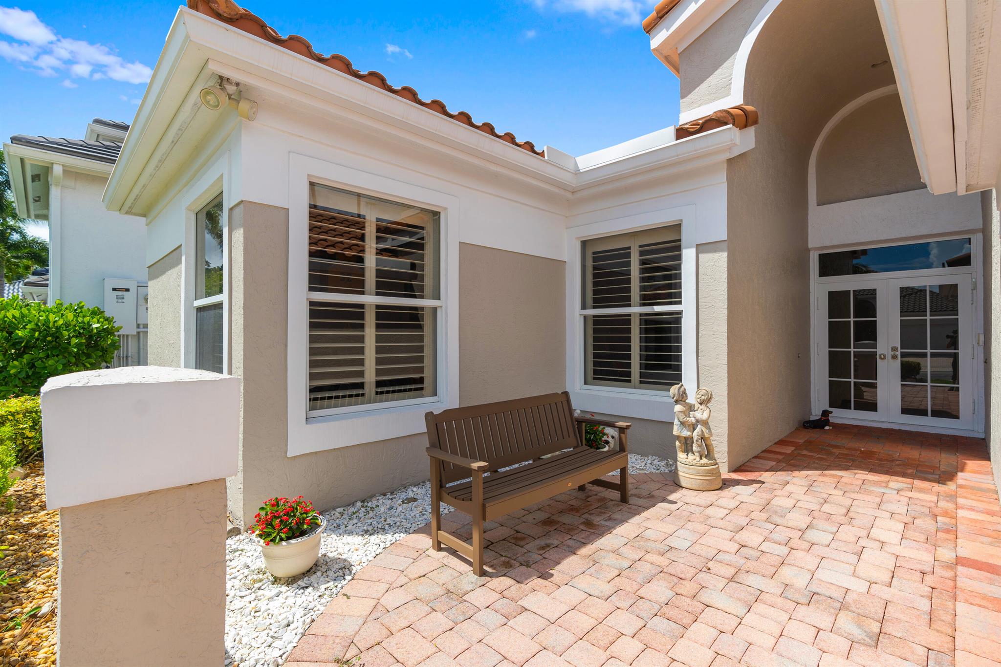 5651 NW 38th Terrace