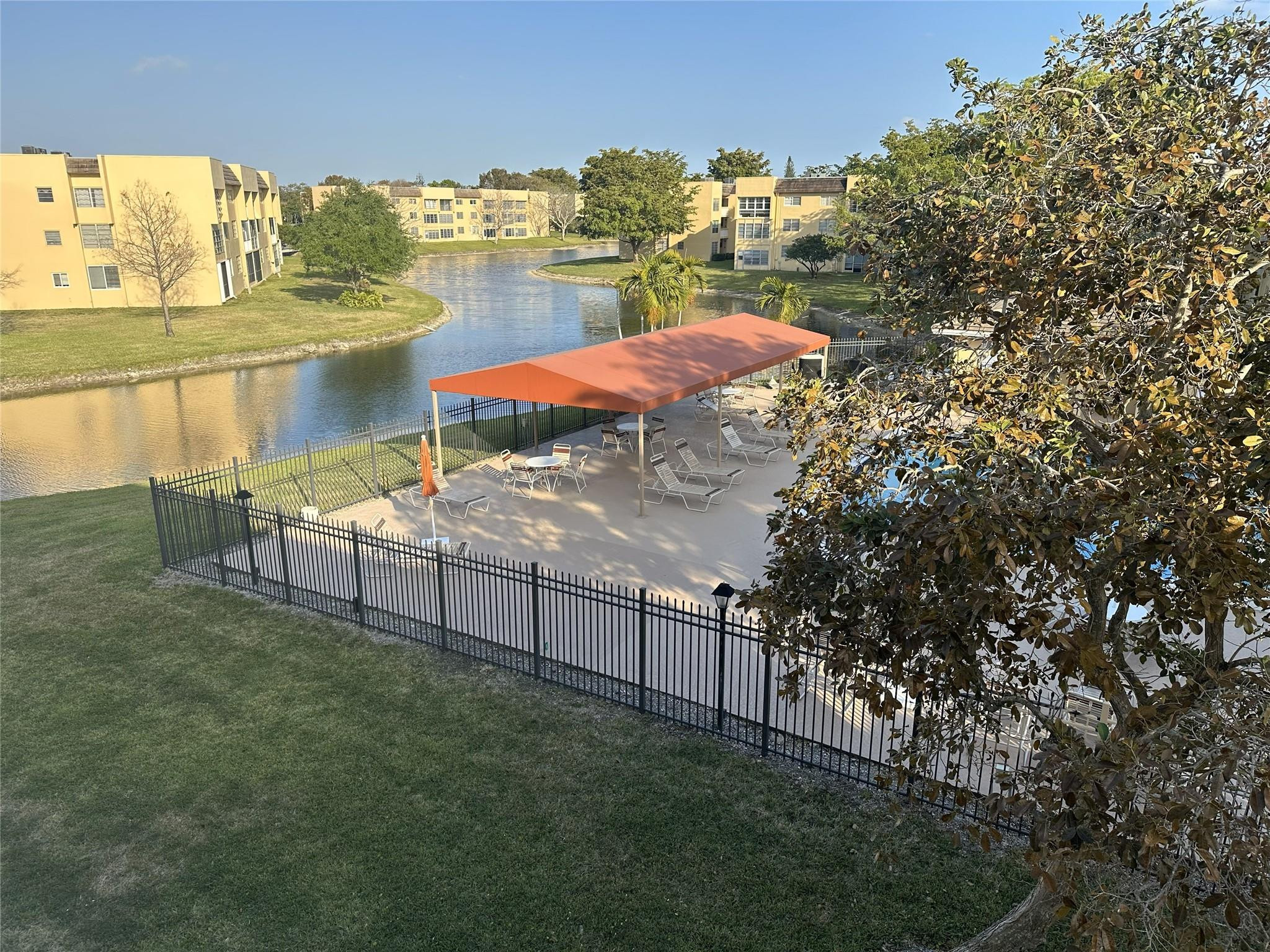 Bermuda Club Condo 55+ - Residential