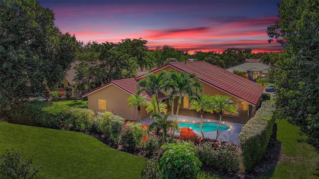 Photo of 2141 Oakmont Terrace, Coral Springs, FL 33071 (MLS # F10537529)