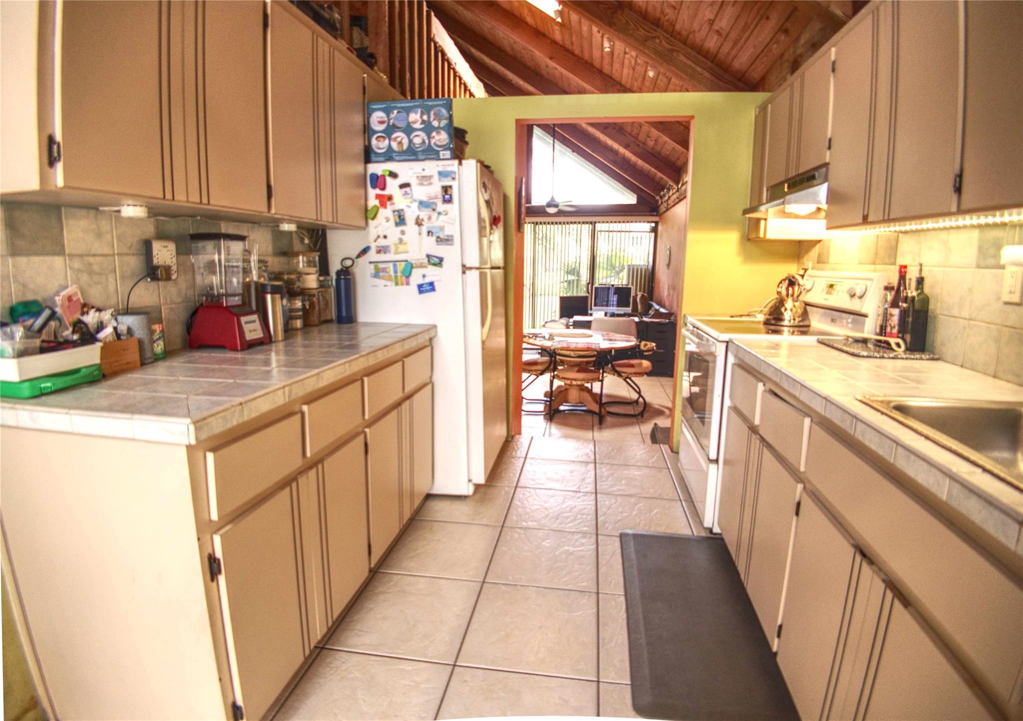521 N University Dr 3-8
