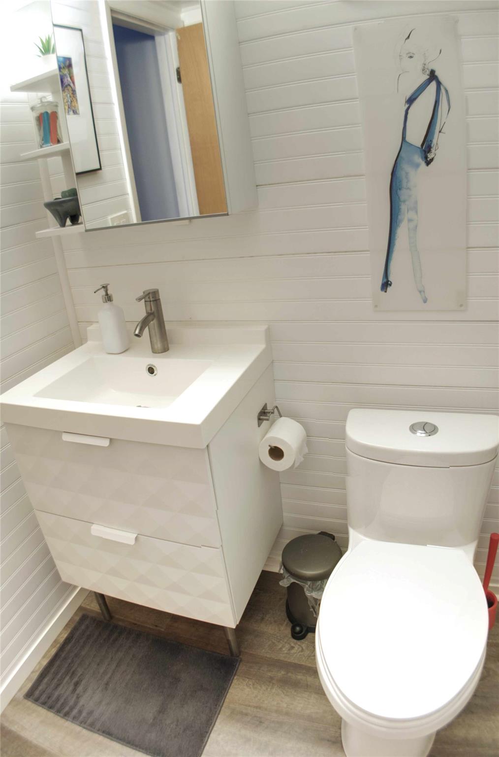 521 N University Dr 3-8