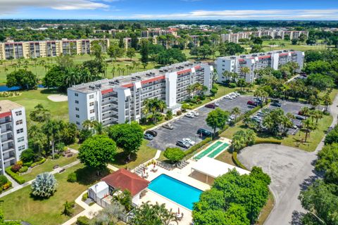 A home in Lake Worth