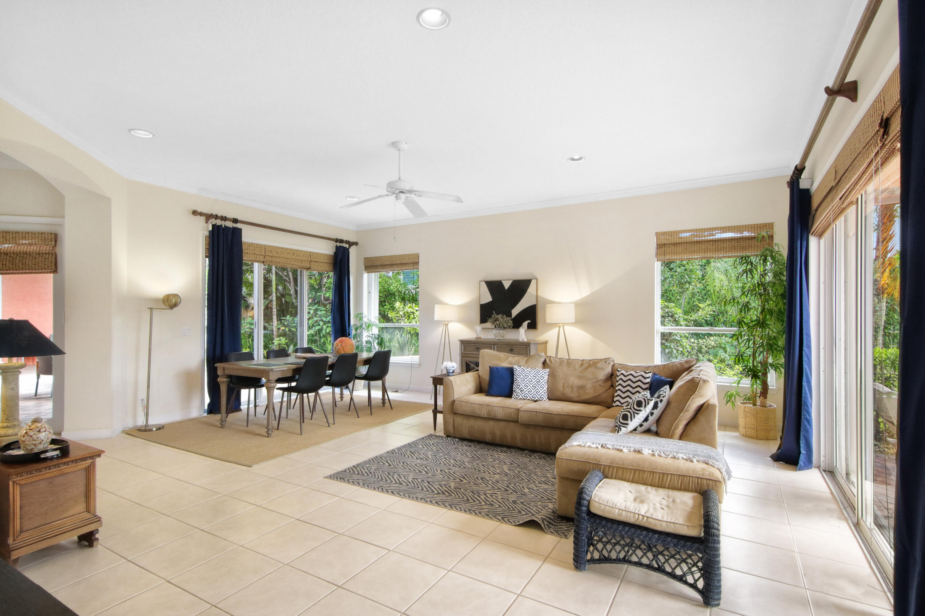 SHADY OAKS OF PALM BEACH POLO & COUNTRY - Residential