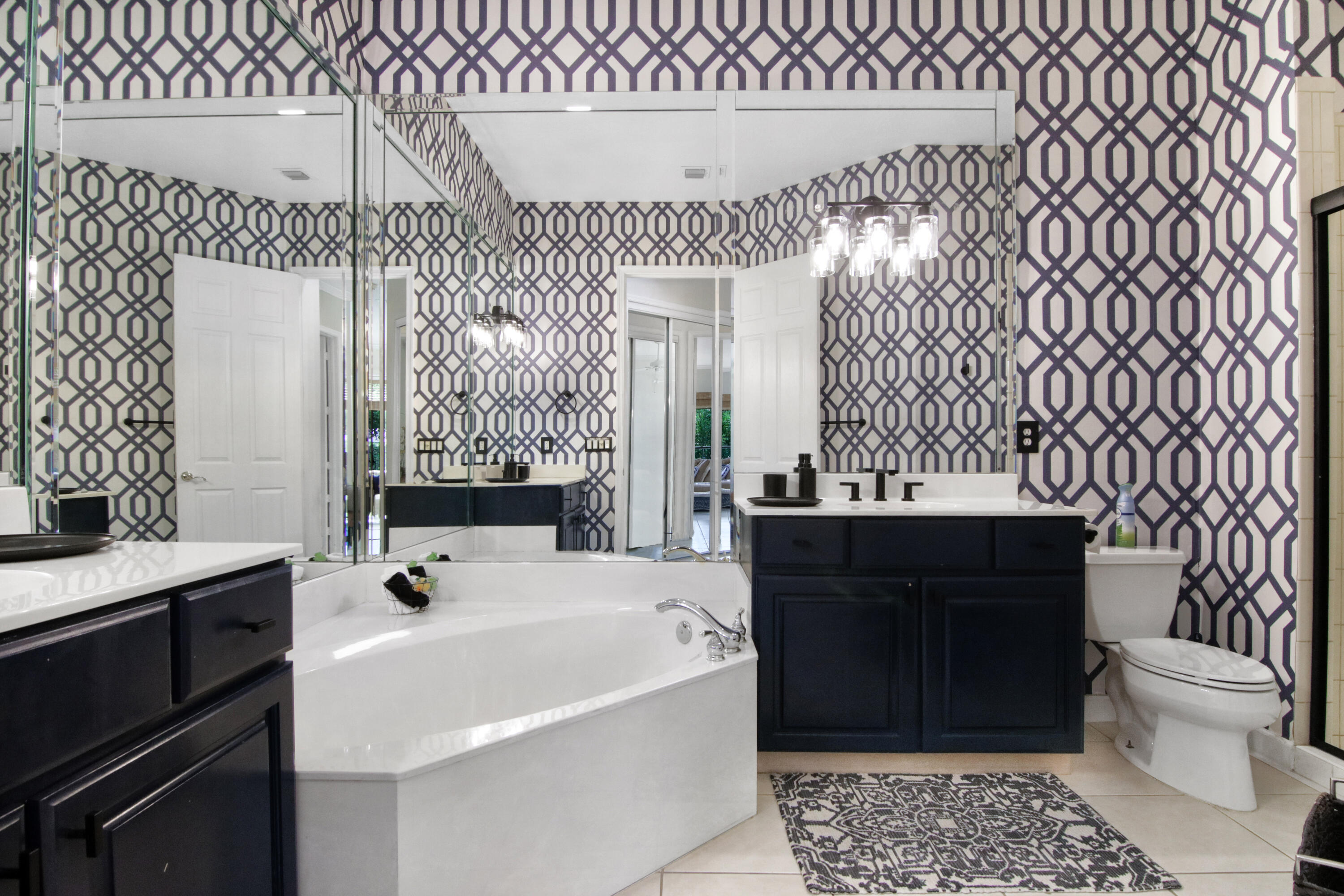 SHADY OAKS OF PALM BEACH POLO & COUNTRY - Residential