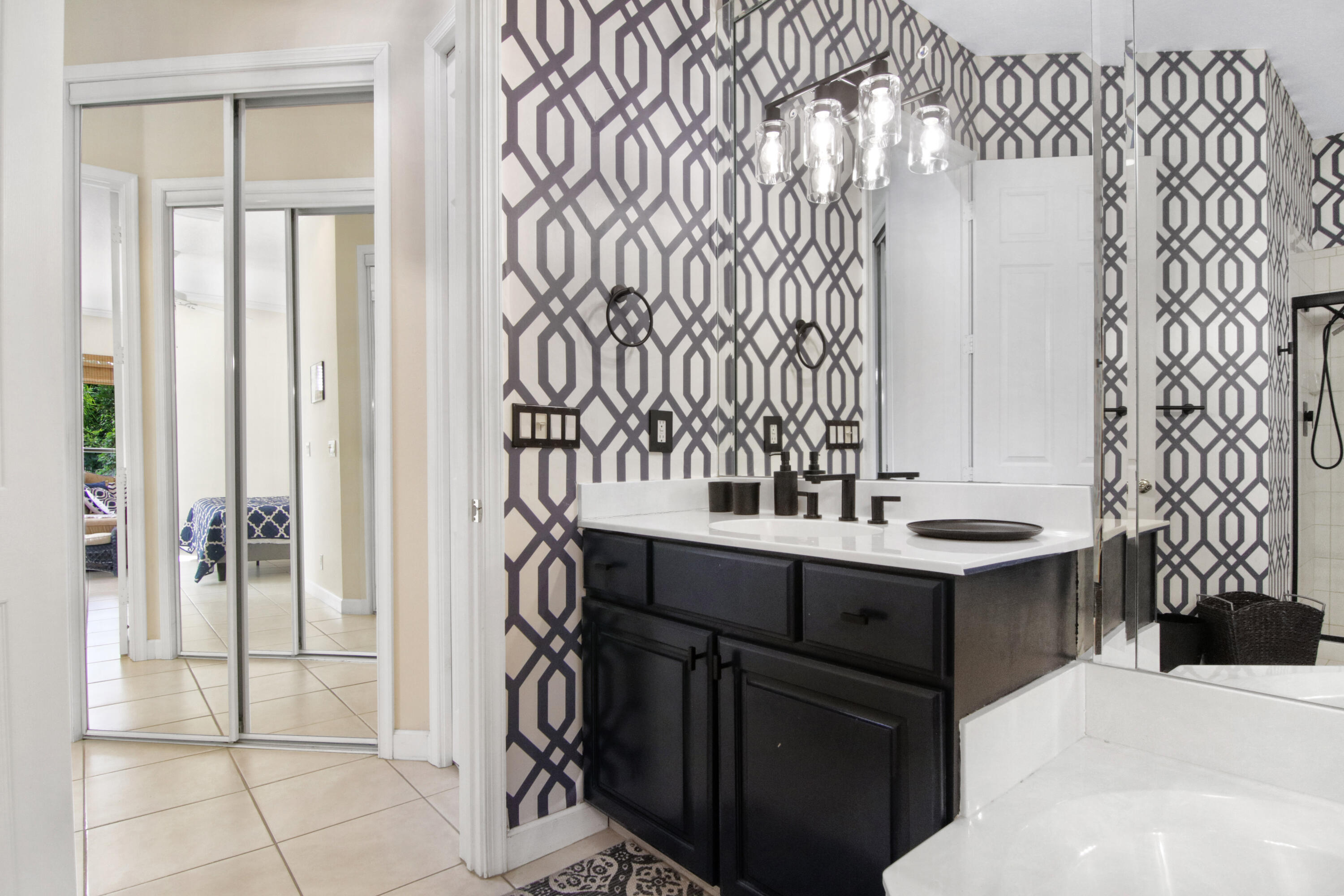 SHADY OAKS OF PALM BEACH POLO & COUNTRY - Residential