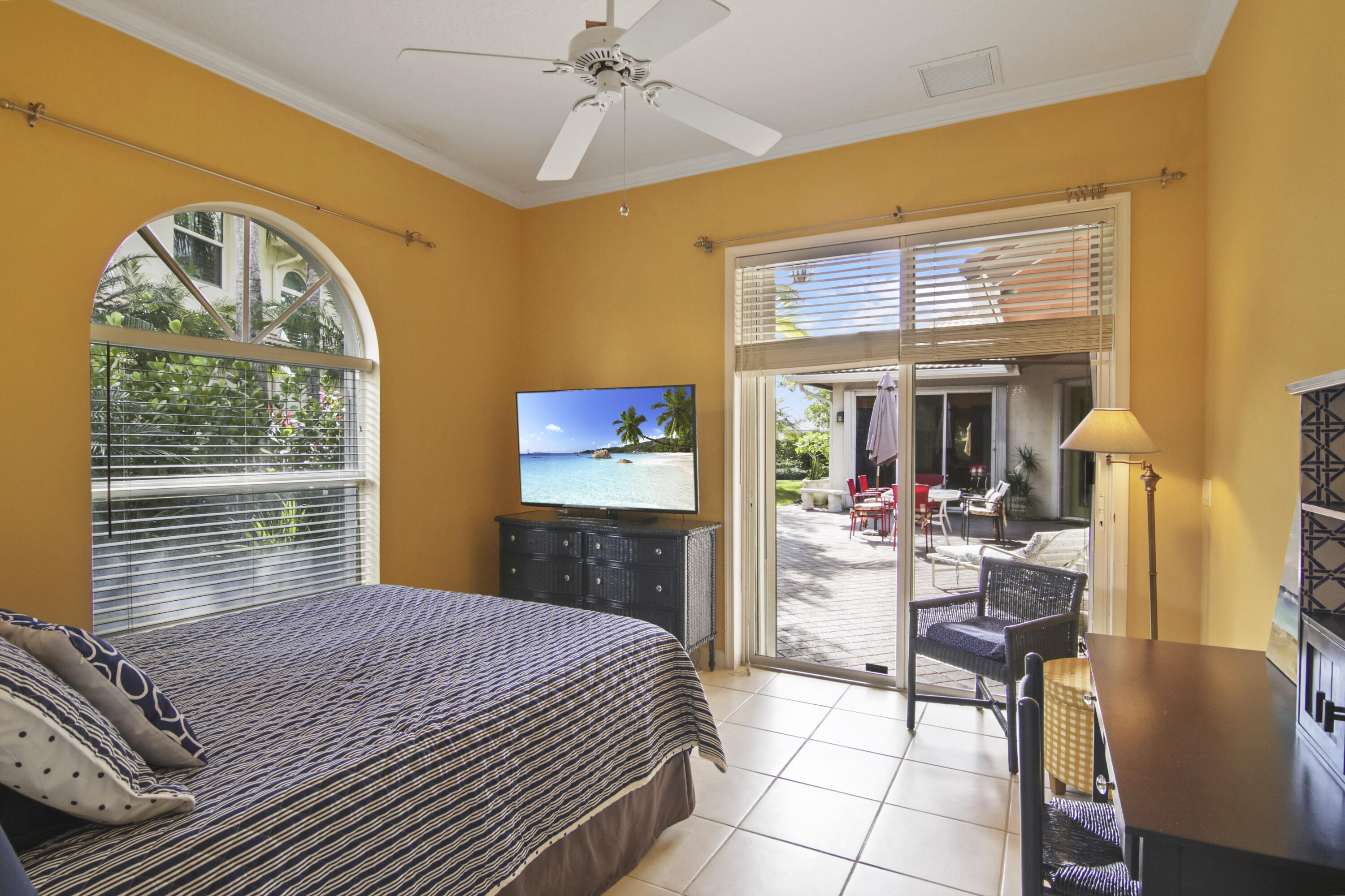 SHADY OAKS OF PALM BEACH POLO & COUNTRY - Residential