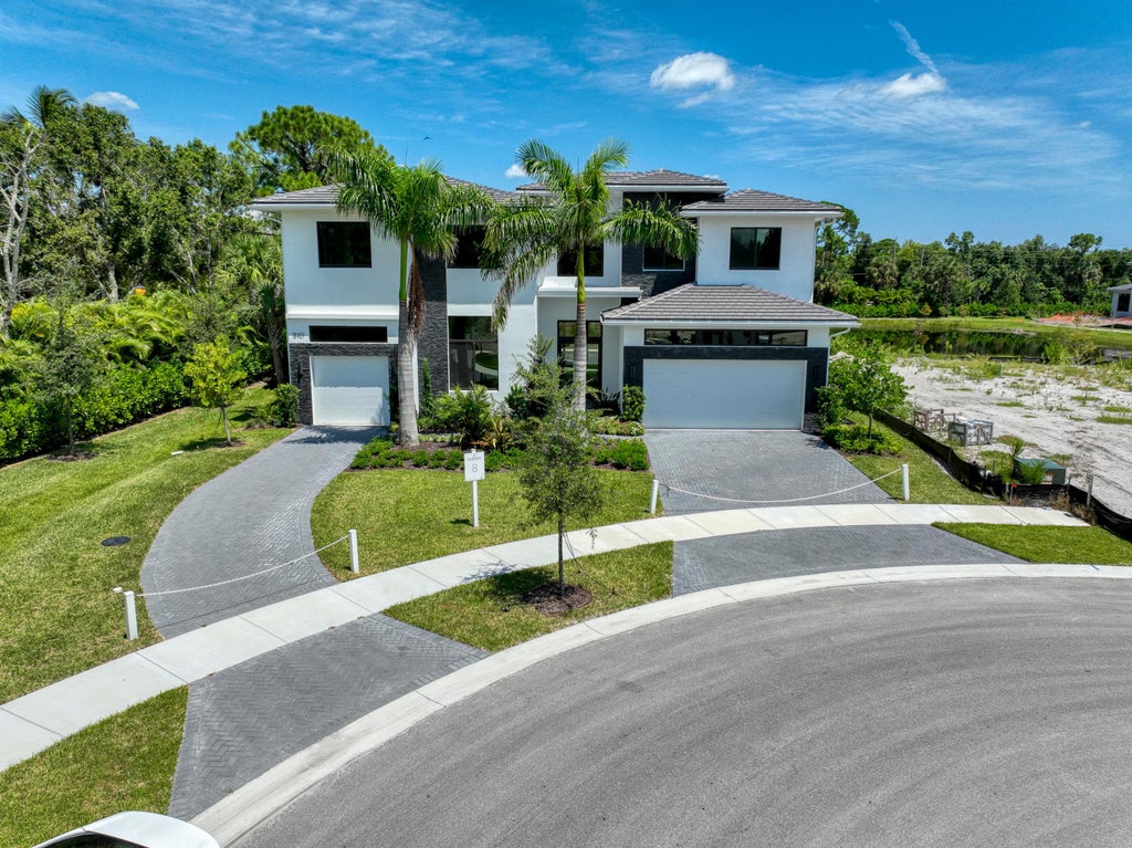 Photo of 18401 Symphony Court, Jupiter, FL 33458 (MLS # R10997506)