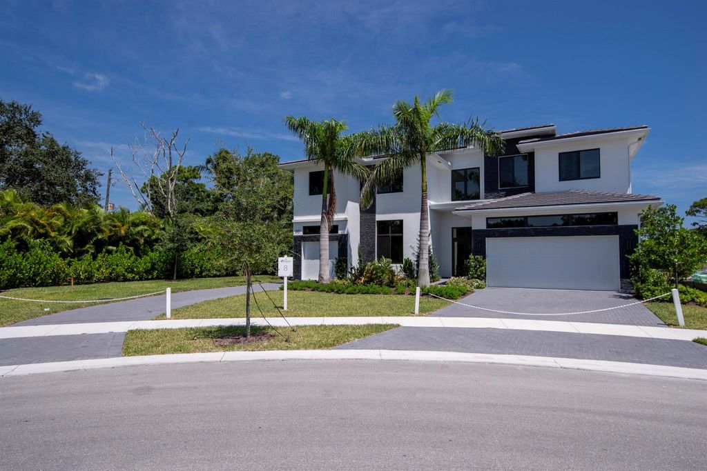 Photo of 18401 Symphony Court, Jupiter, FL 33458 (MLS # R10997506)