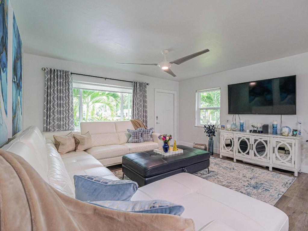 MCANSH PK REPLAT OF BLKS 24 & 28 - Residential