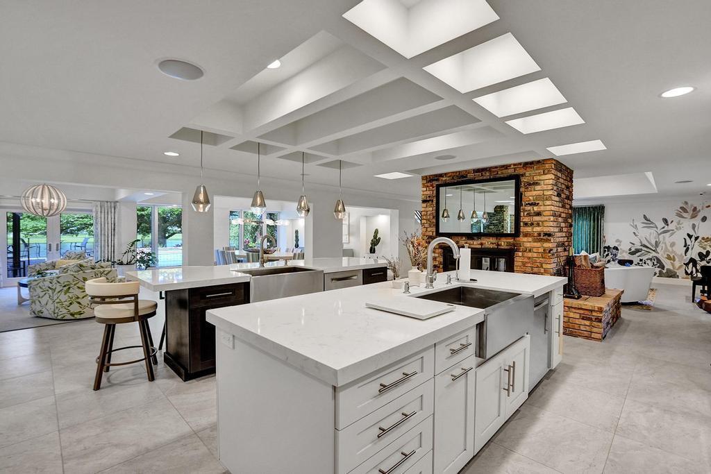 BOCA RATON BATH & TENNIS - Residential