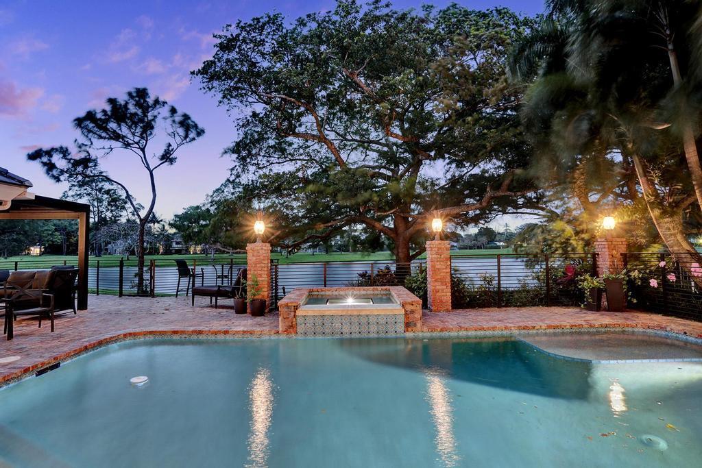 BOCA RATON BATH & TENNIS - Residential