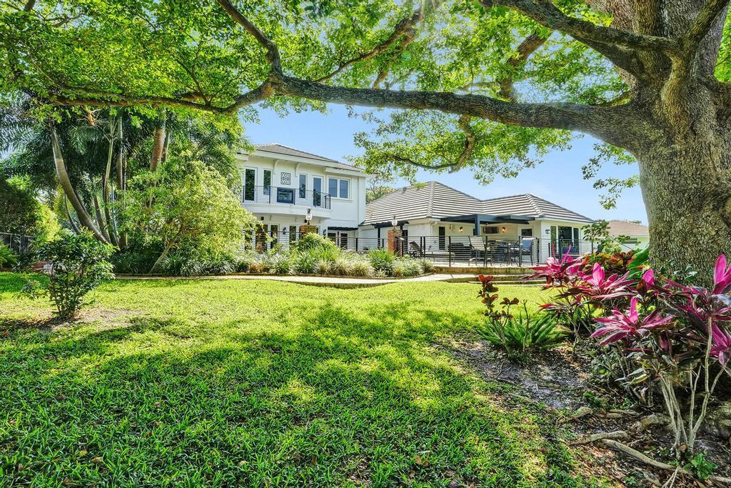 BOCA RATON BATH & TENNIS - Residential