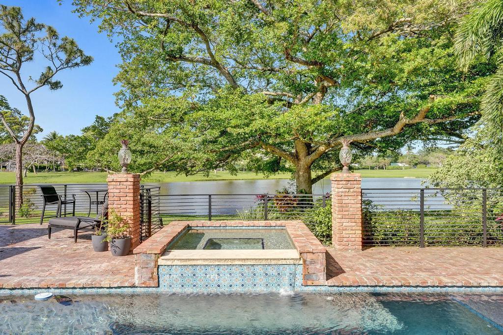 BOCA RATON BATH & TENNIS - Residential