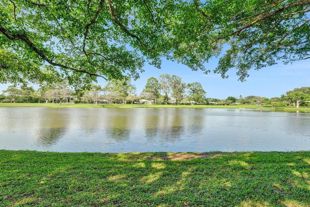BOCA RATON BATH & TENNIS - Residential