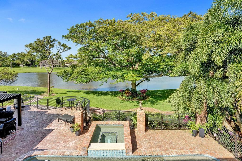 BOCA RATON BATH & TENNIS - Residential