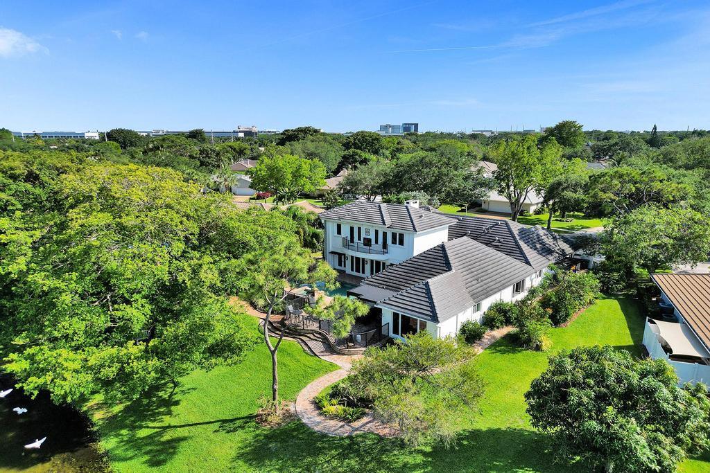 BOCA RATON BATH & TENNIS - Residential